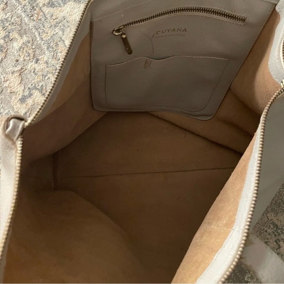 Elegant Pale Blue Leather Tote Bag CUYANA - Picture 5 of 11